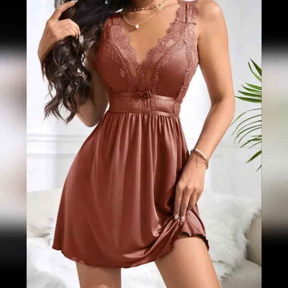 Women's Sexy Lace Splice Sleeveless Nightgown Dress With Open Back