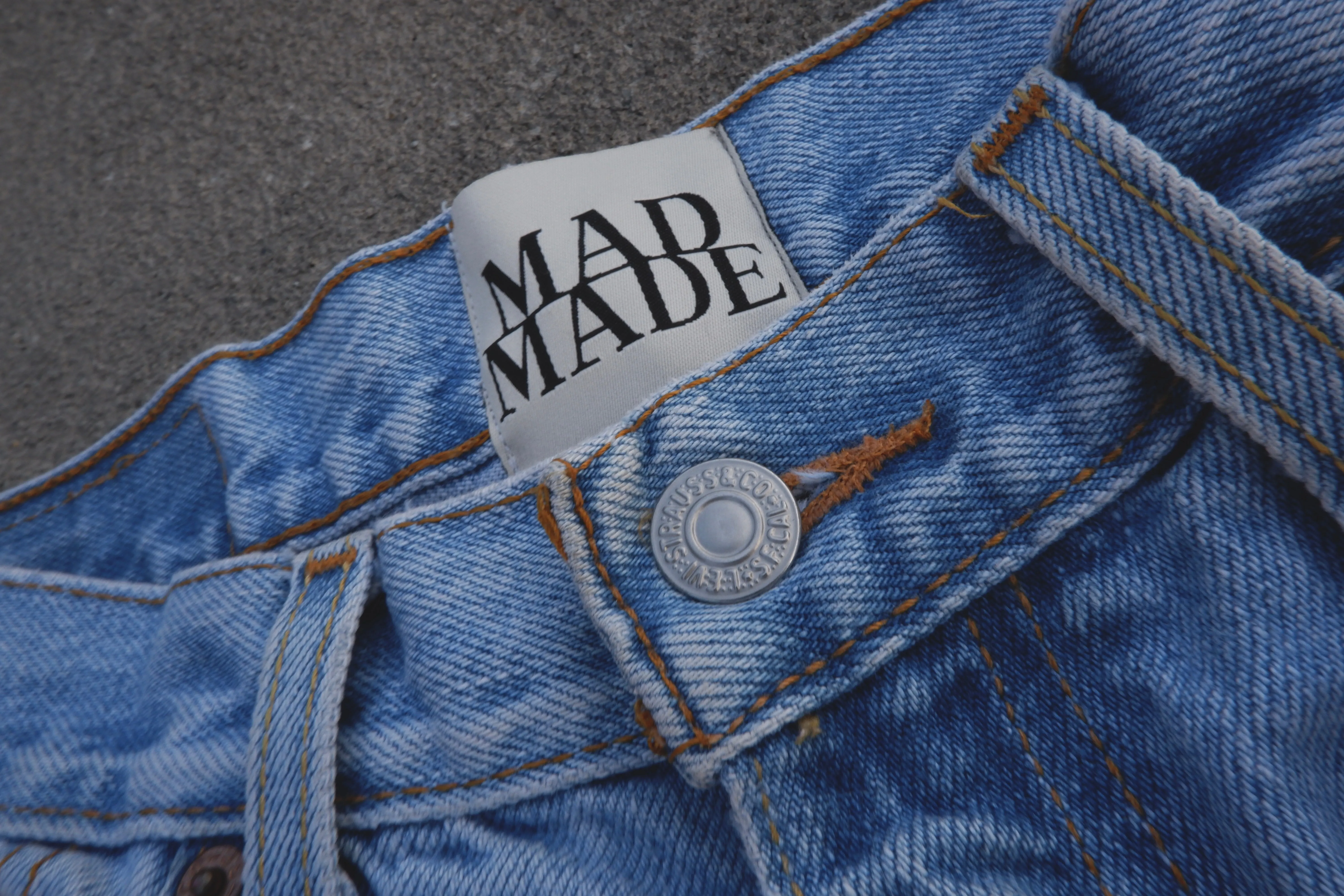 Y2K Levi’s Cut-Offs (Size 10)