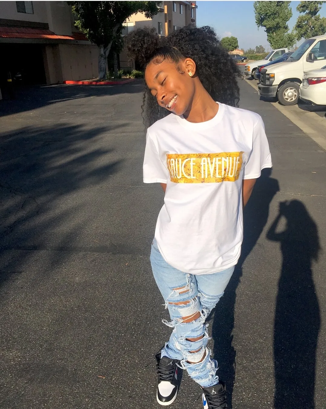 Yellow Rose SA | White Tee