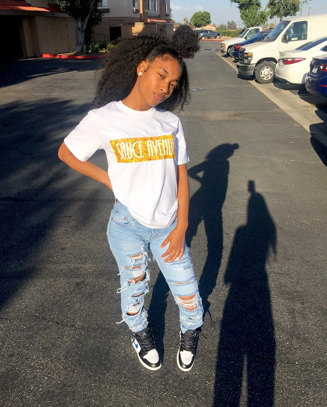 Yellow Rose SA | White Tee